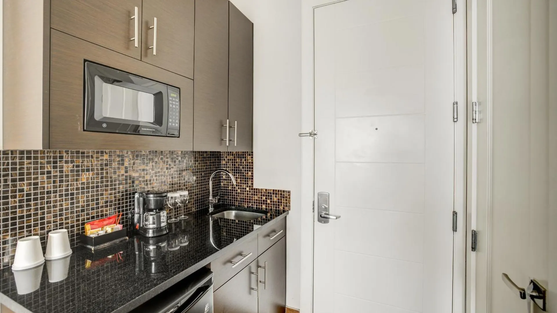 ****  Aura Hotel Brooklyn New York United States