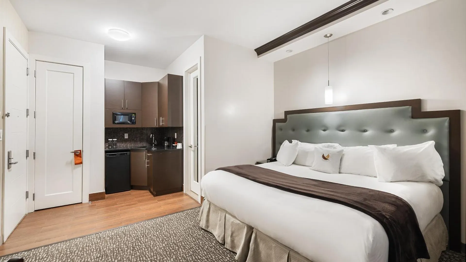 Aura Hotel Brooklyn New York 4*,