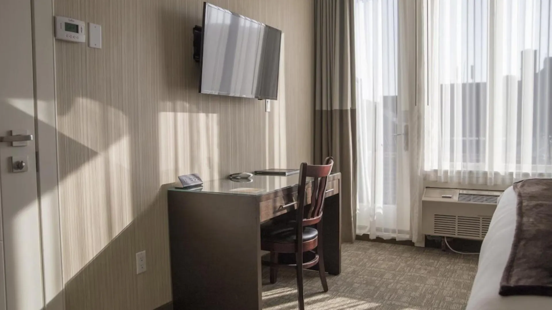 Aura Hotel Brooklyn New York